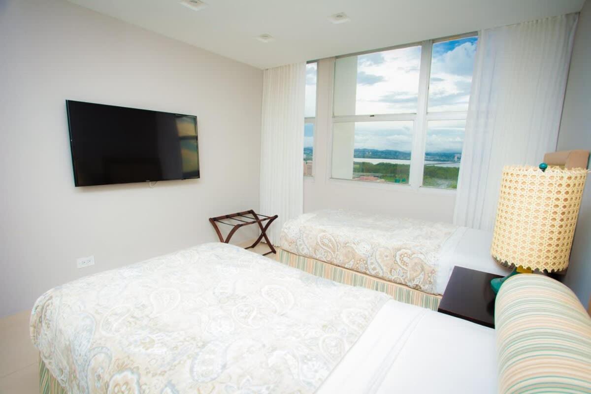 2Br Gem Ocean Front Building Isla Verde Beach Σαν Χουάν Εξωτερικό φωτογραφία
